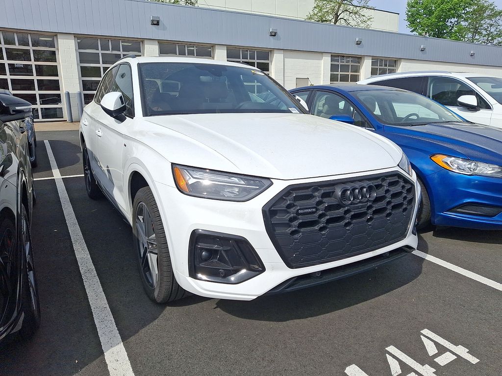 Thumbnail: 2025 Audi Q5 - 3