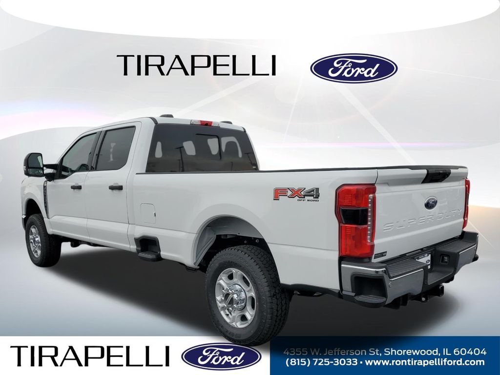 New 2026 White Ford XLT image 3
