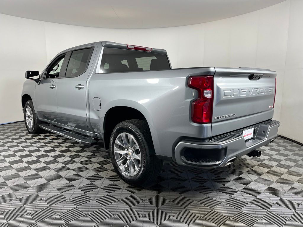 Thumbnail: 2026 Chevrolet Silverado 1500 - 3
