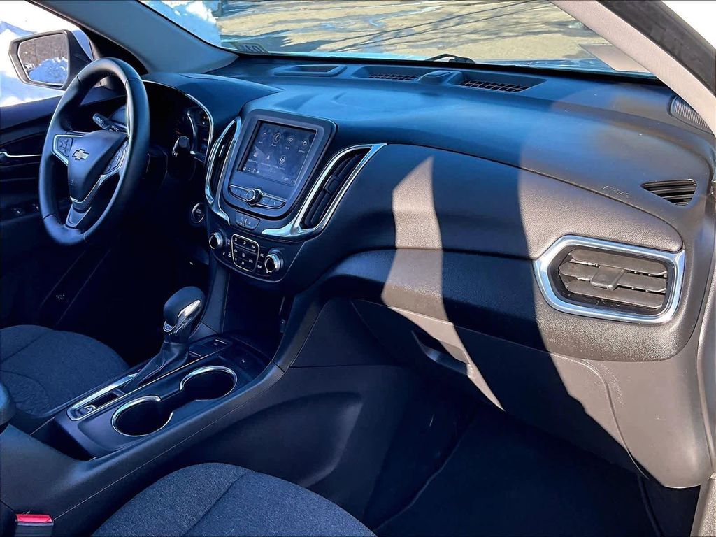 2023 Chevrolet Equinox — photo 9