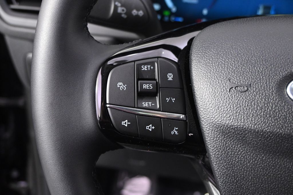New 2026 Black Ford Active image 33