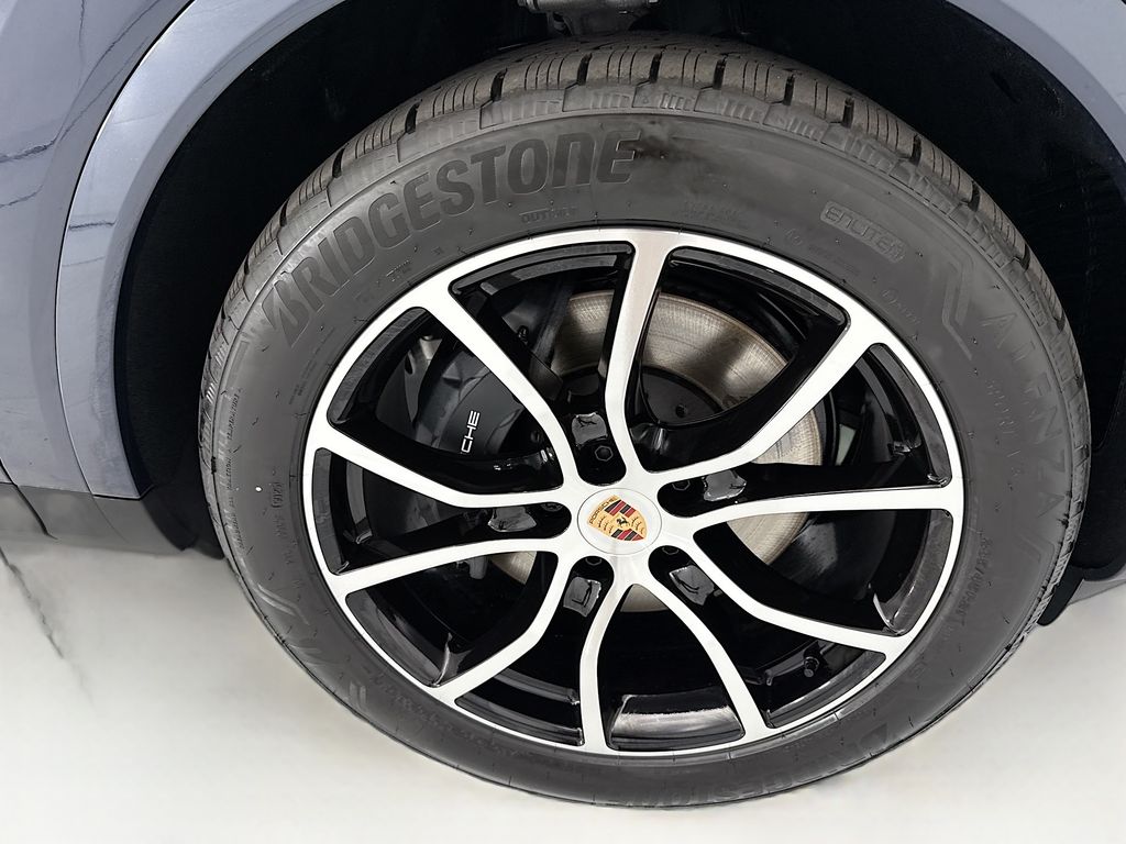 Thumbnail: 2026 Porsche Cayenne - 32