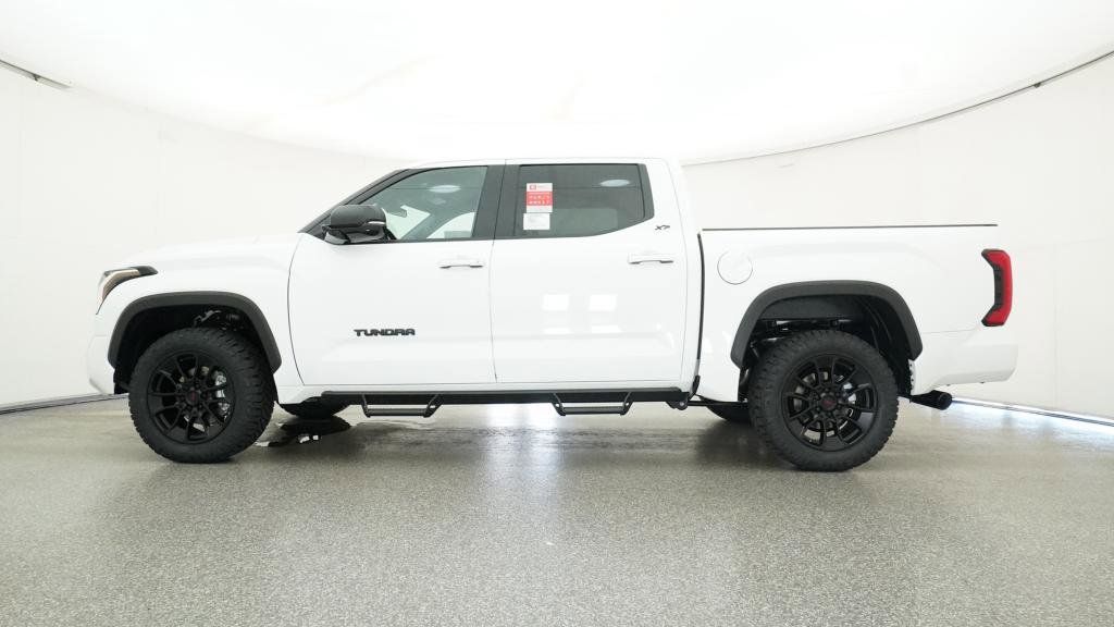 Thumbnail: 2025 Toyota Tundra - 22