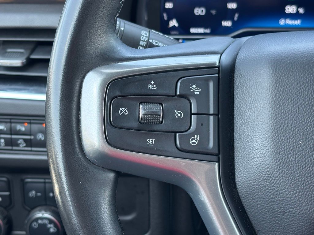 2023 Chevrolet Suburban Premier photo