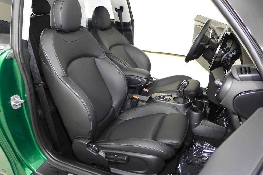 2024 MINI Cooper SE 20