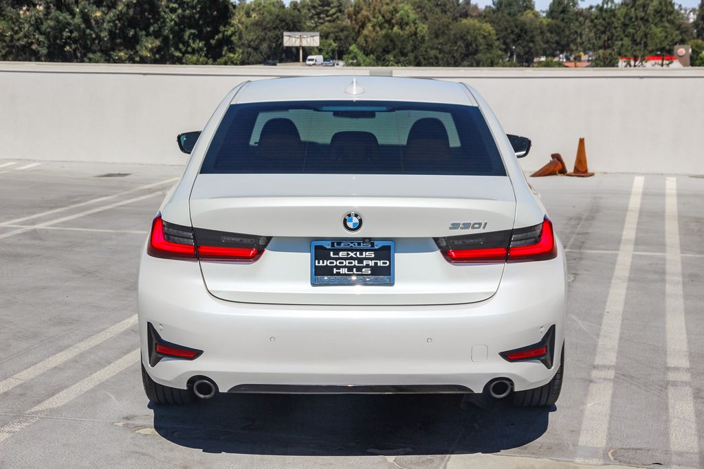 Used 2020 White BMW 330i image 5