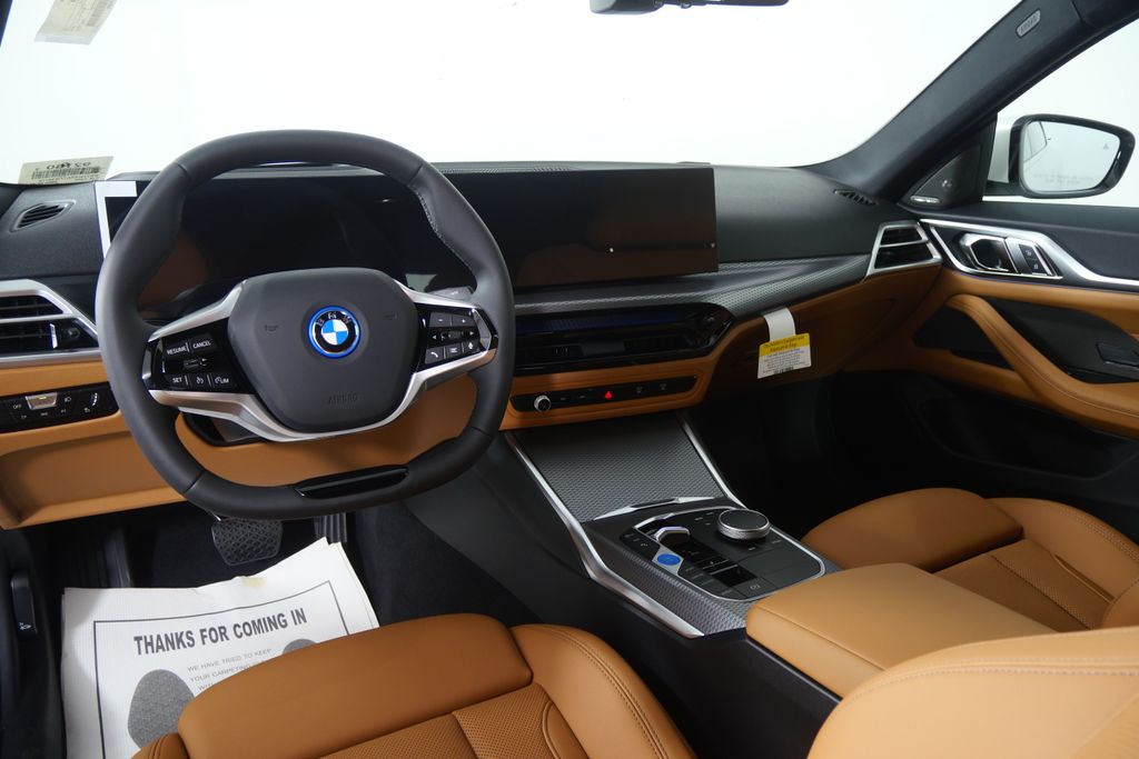 Thumbnail: 2026 BMW i4 - 18
