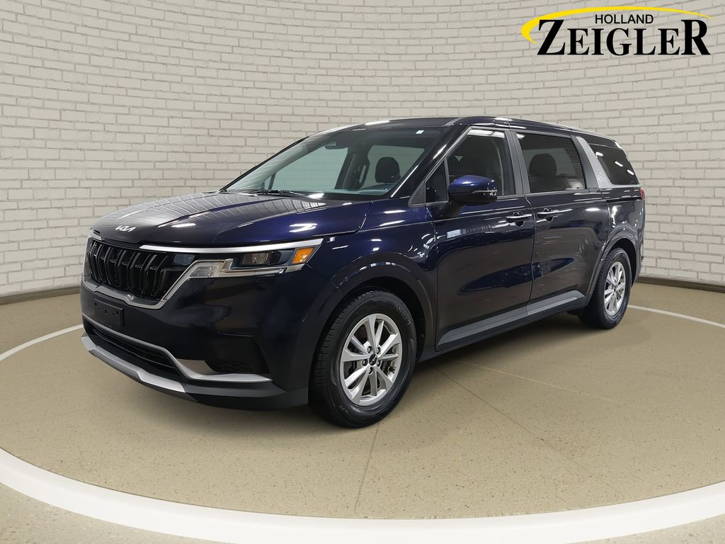 2023 Kia Carnival LX FWD