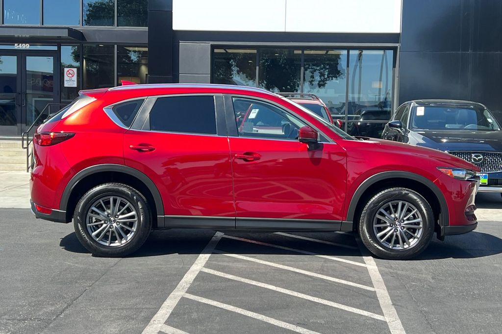 View vehicle photo 4