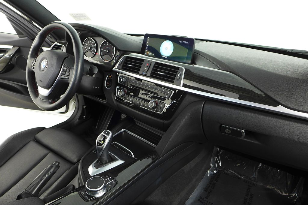 2018 BMW 3 Series 330i 13