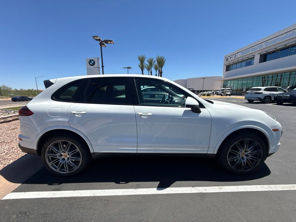 Thumbnail: 2017 Porsche Cayenne - 6