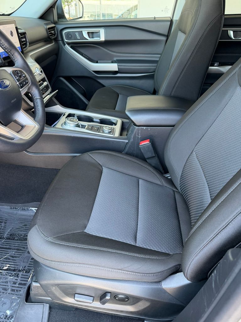 Used 2024 Ford Explorer SUV