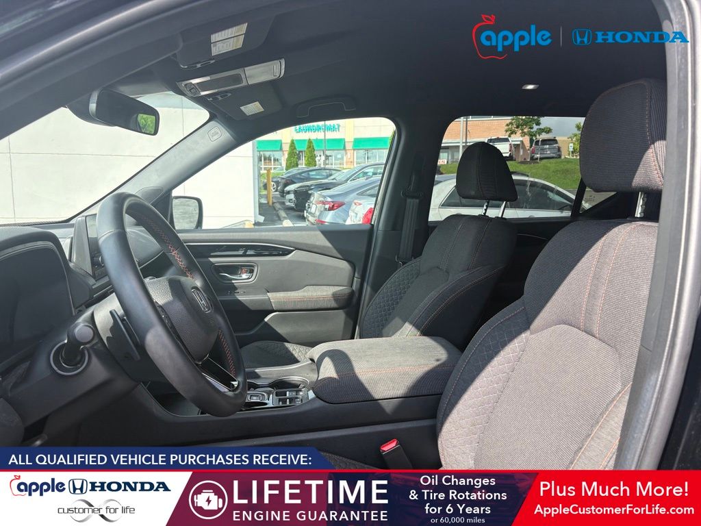 2025 Honda Pilot Sport
