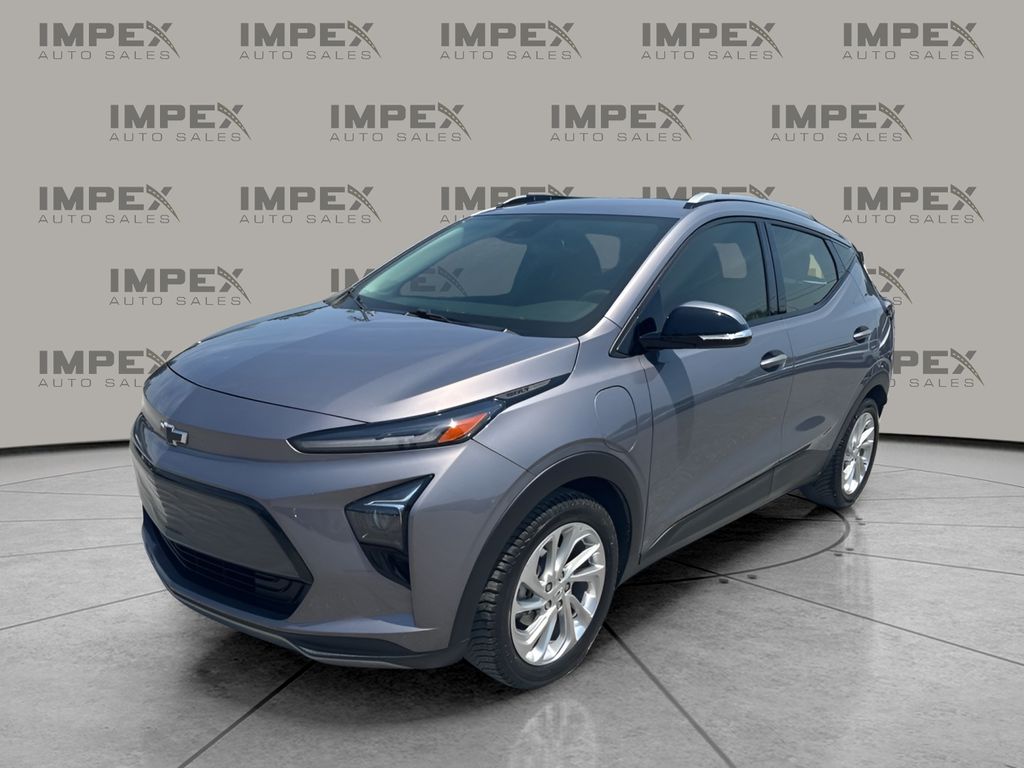 2023 Chevrolet Bolt EUV LT's photo