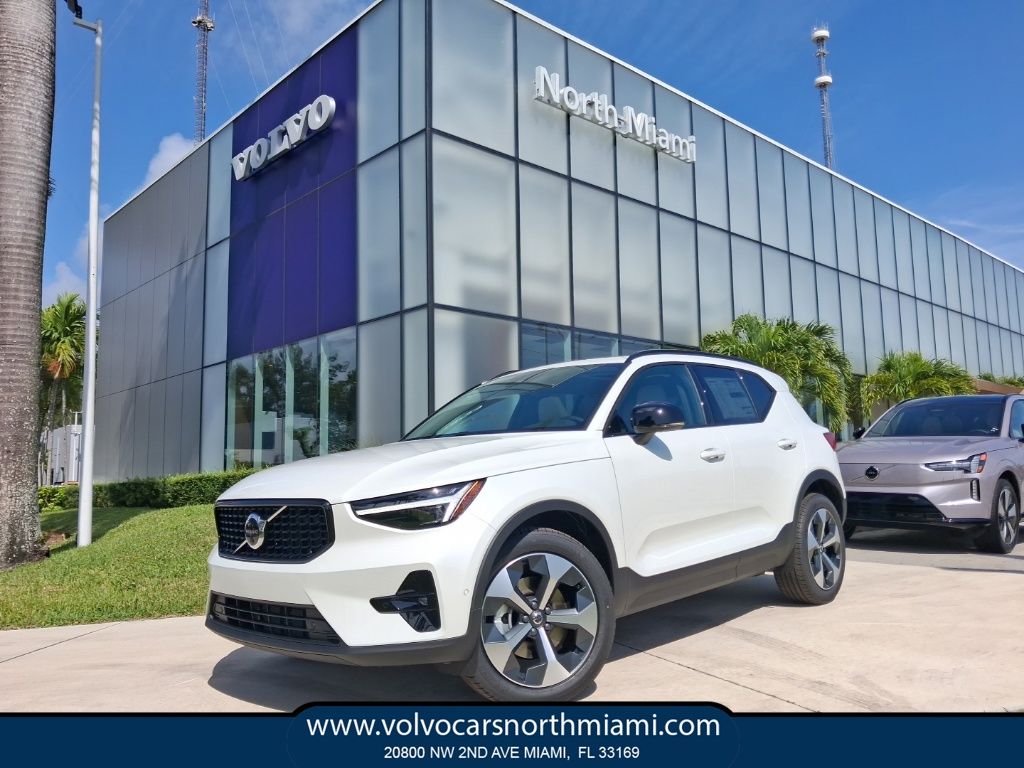 2026 Volvo XC40 Plus