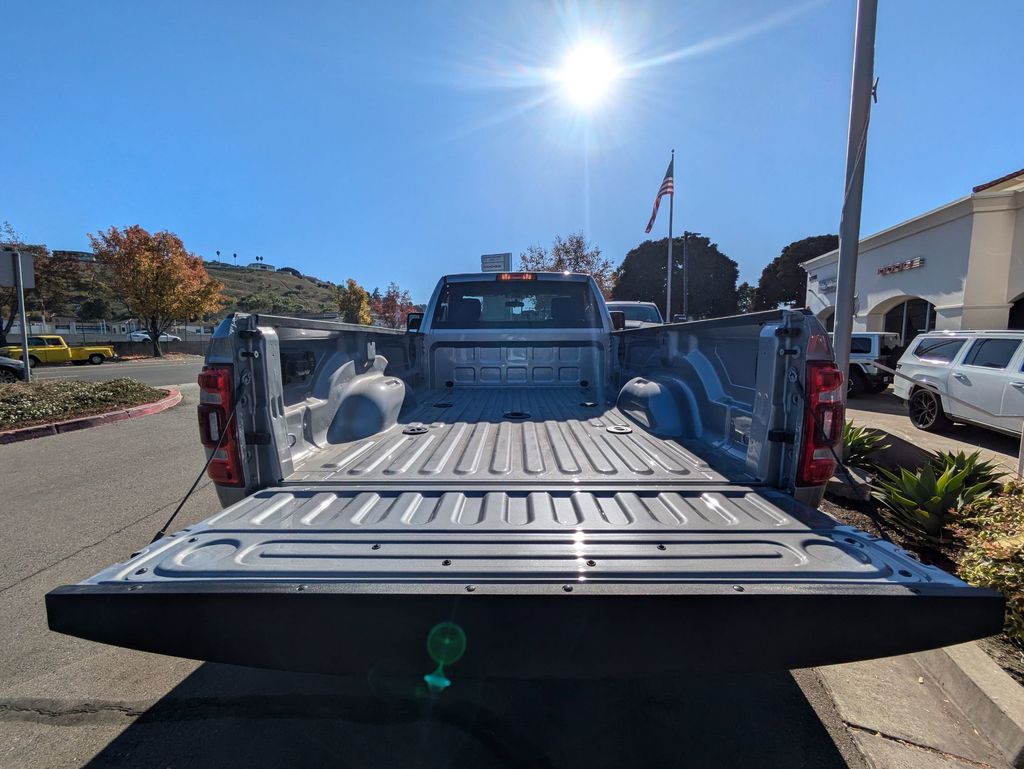 2024 Ram 3500 Tradesman 21