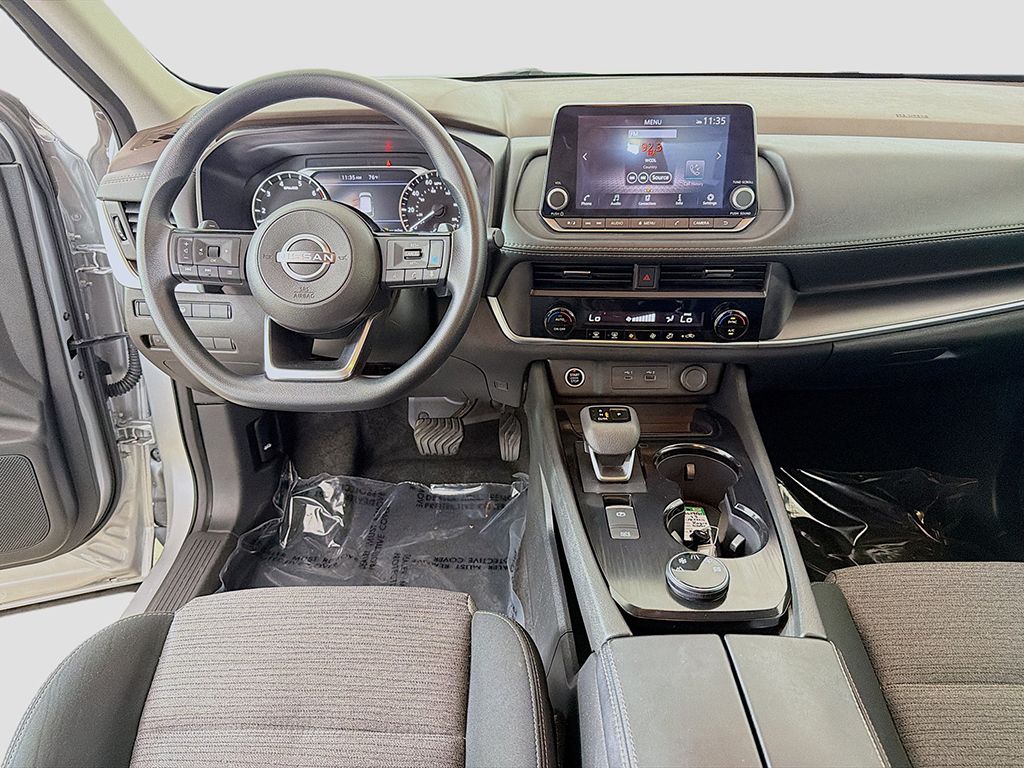 Used 2023 Silver Nissan SV image 31