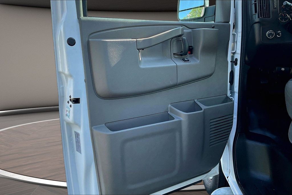 Used 2025 GMC Savana 2500 Van