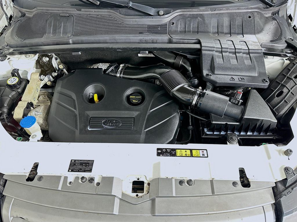 Thumbnail: 2015 Land Rover Range Rover Evoque - 30