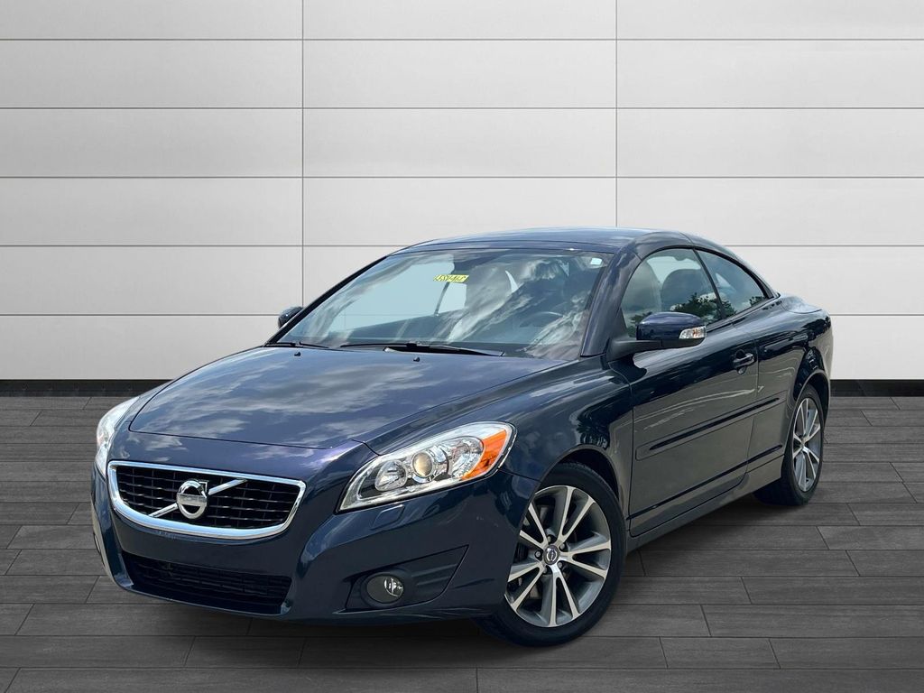 Caspian Blue Metallic 2013 Volvo C70 Convertible Front-Wheel Drive 5-Speed Automatic