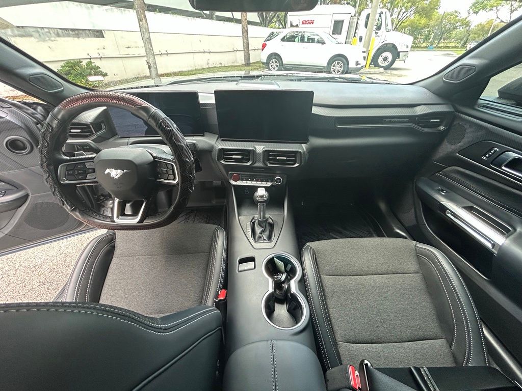 Used 2025 Gray Ford GT image 9
