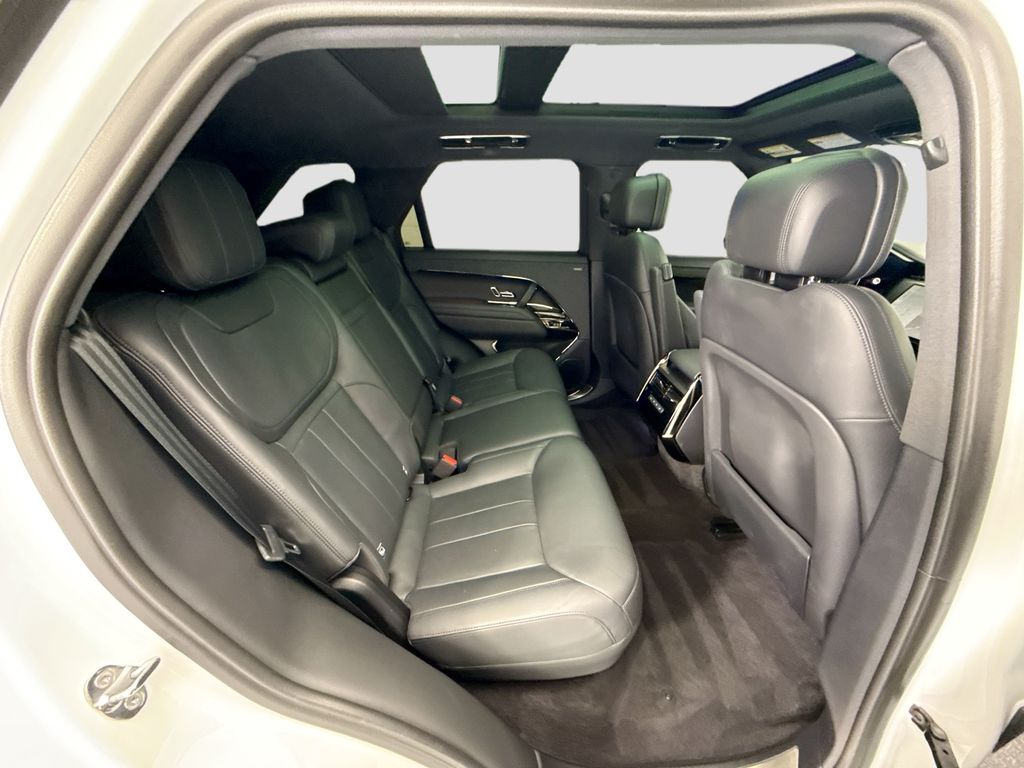 Thumbnail: 2024 Land Rover Range Rover Sport - 21