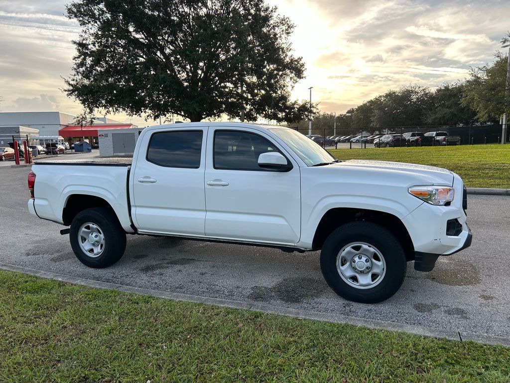 Thumbnail: 2022 Toyota Tacoma - 7