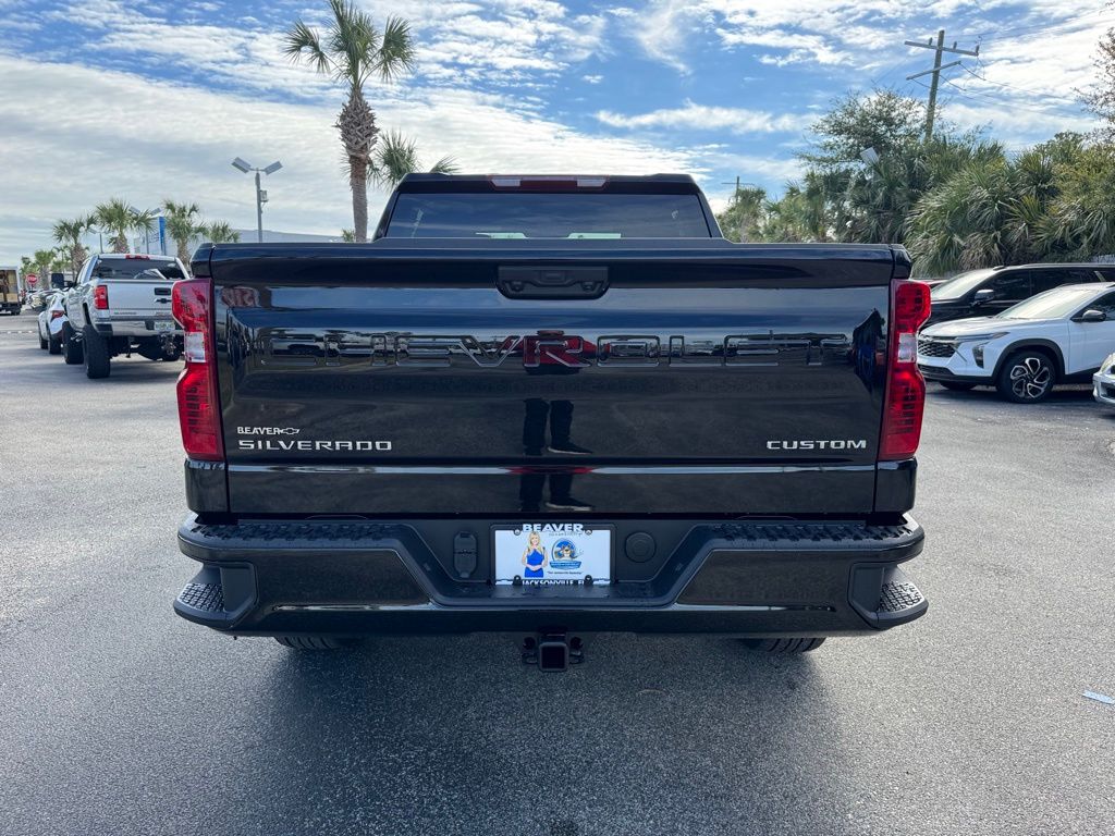 2025 Chevrolet Silverado 1500 Custom 7