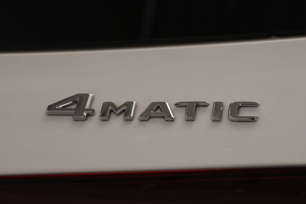 Thumbnail: 2026 Mercedes-Benz GLE - 10