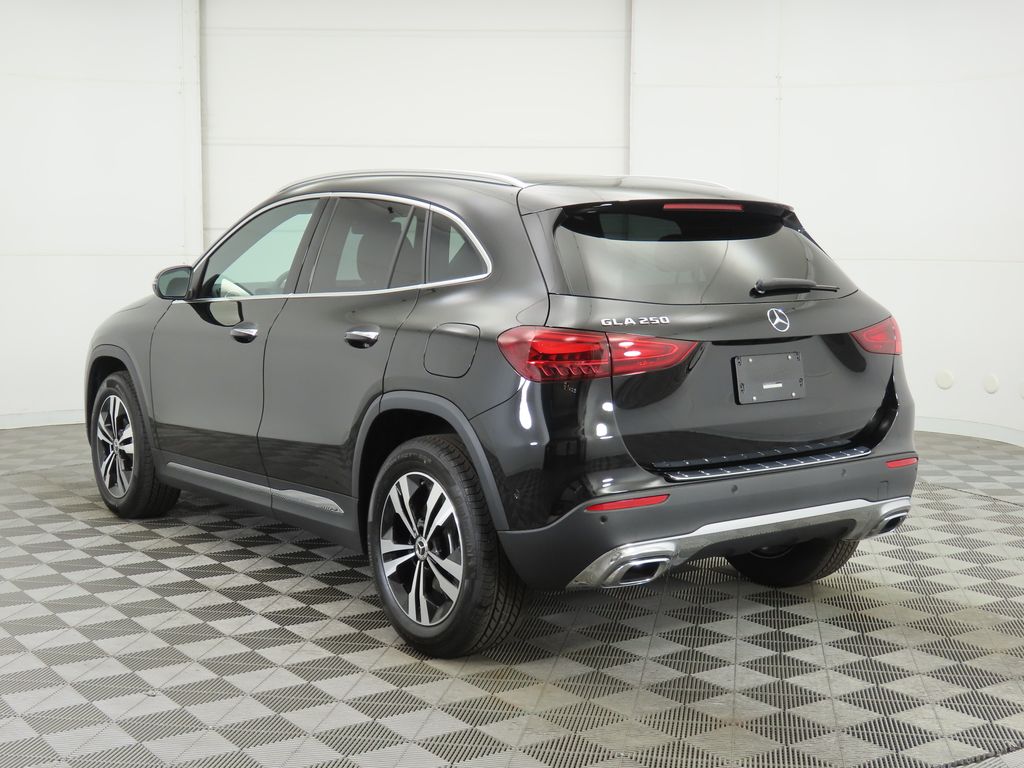 Thumbnail: 2025 Mercedes-Benz GLA - 7