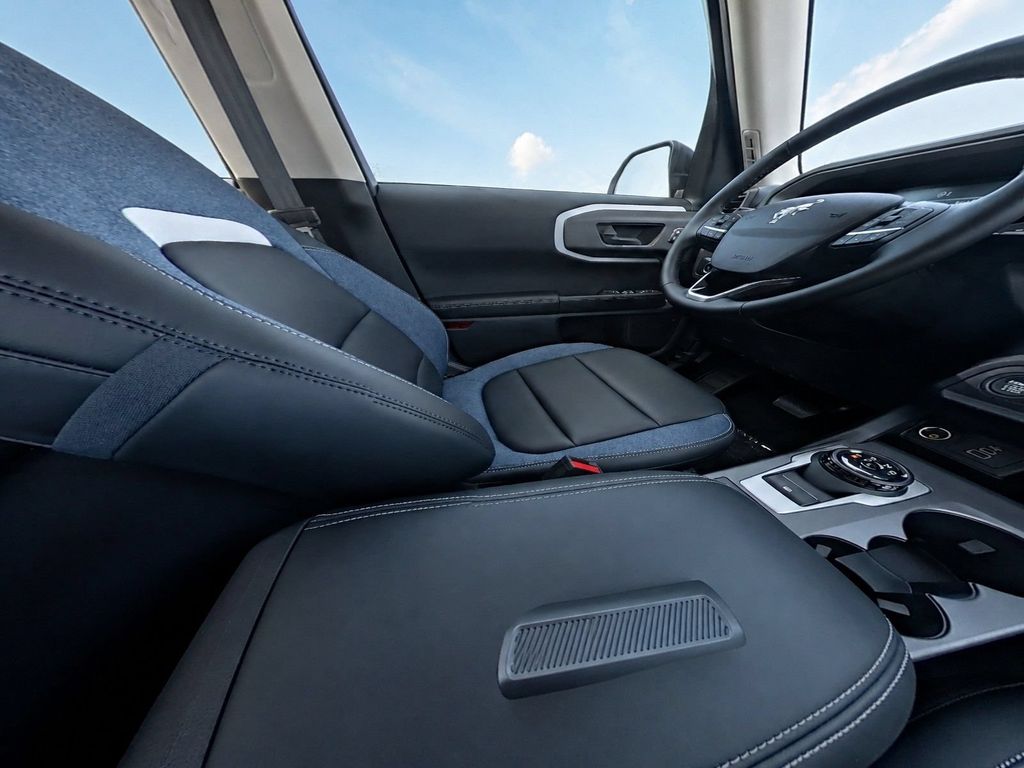 New 2026 Shadow Black Ford Outer Banks® image 13