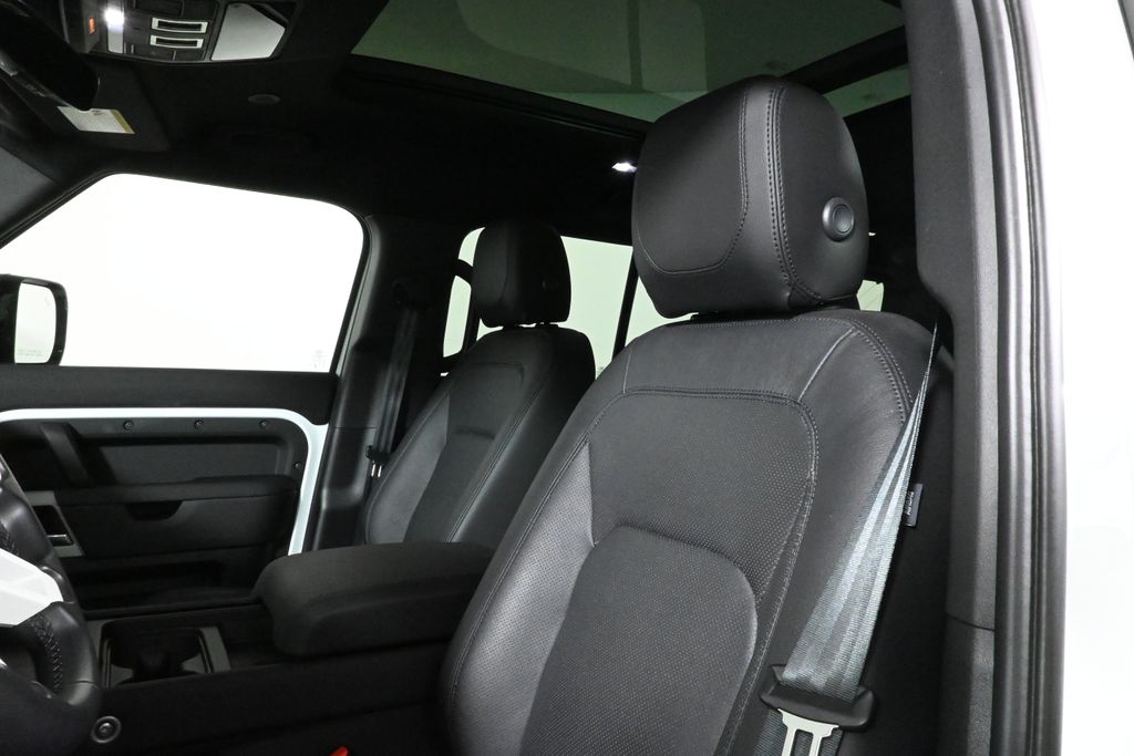 Thumbnail: 2024 Land Rover Defender - 17