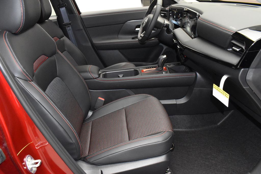 Thumbnail: 2026 Nissan Kicks - 25