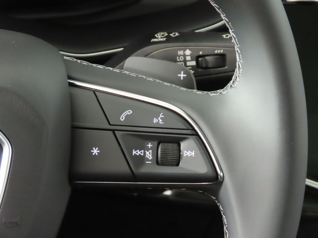 Thumbnail: 2025 Audi Q7 - 17