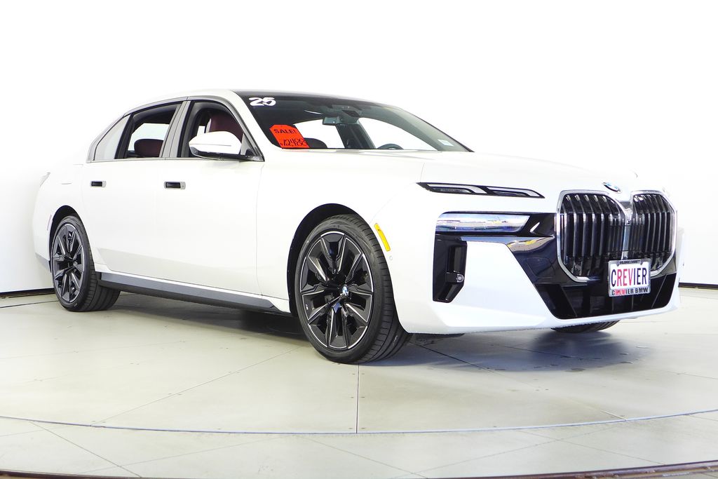 Thumbnail: 2025 BMW 7 Series - 4