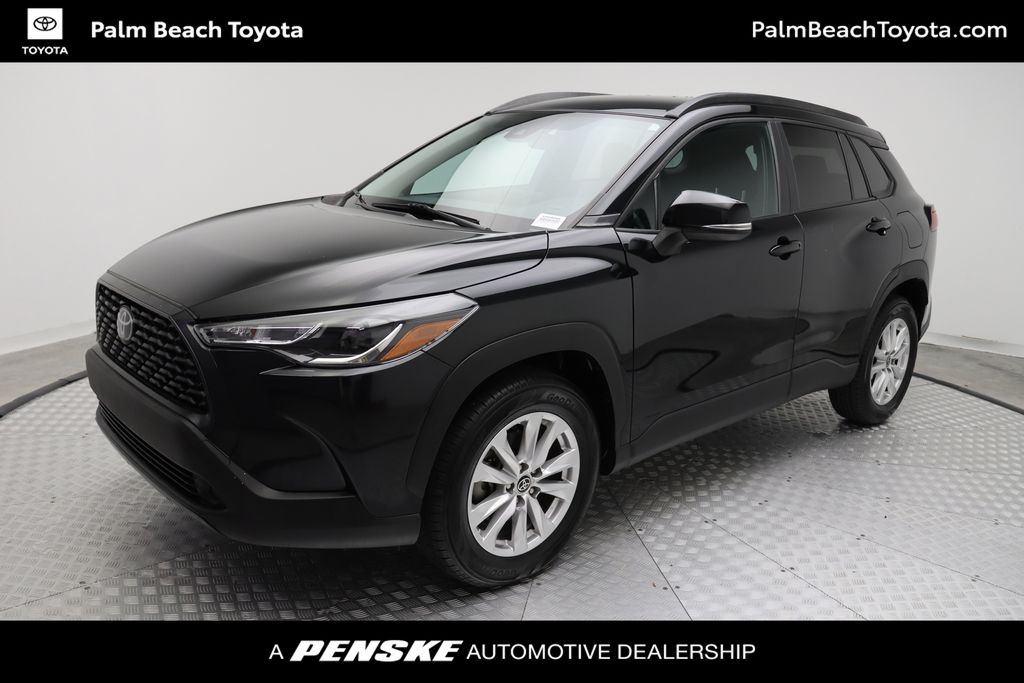 2022 Toyota Corolla Cross LE -
                West Palm Beach, FL