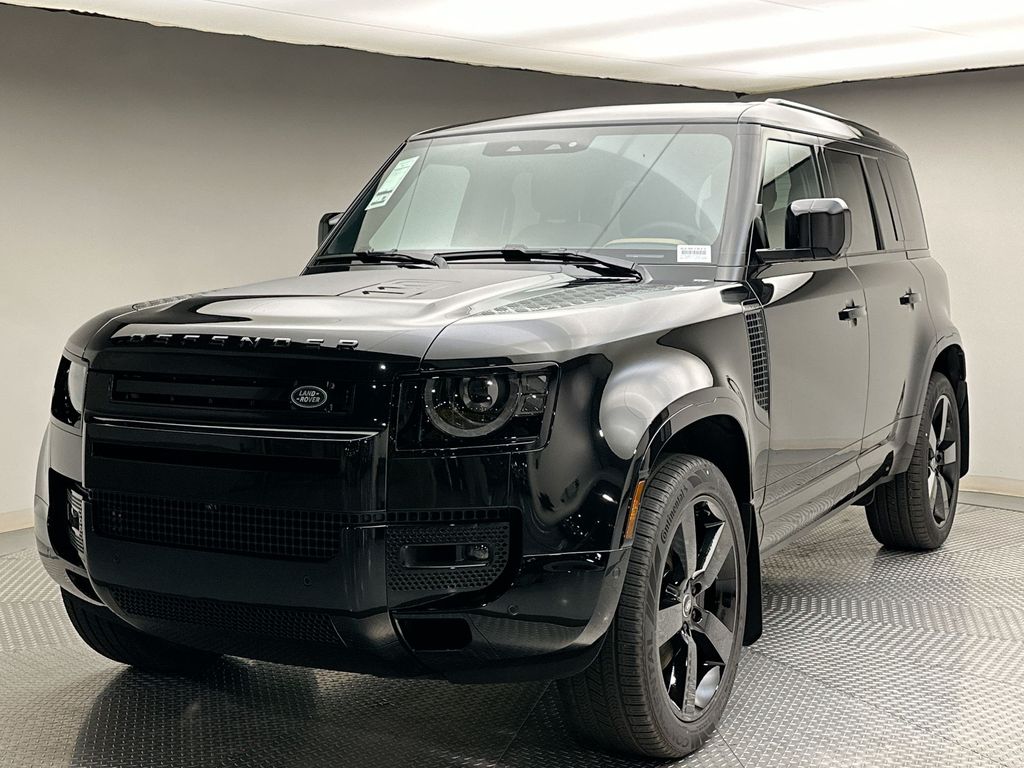 2025 Land Rover Defender 110 -
                Englewood, NJ