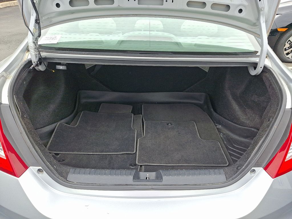 2012 Honda Civic LX 29