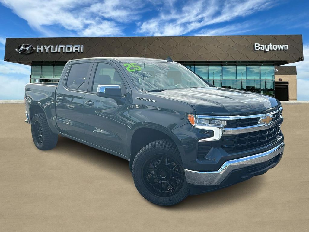 2025 Chevrolet Silverado 1500 LT - 0