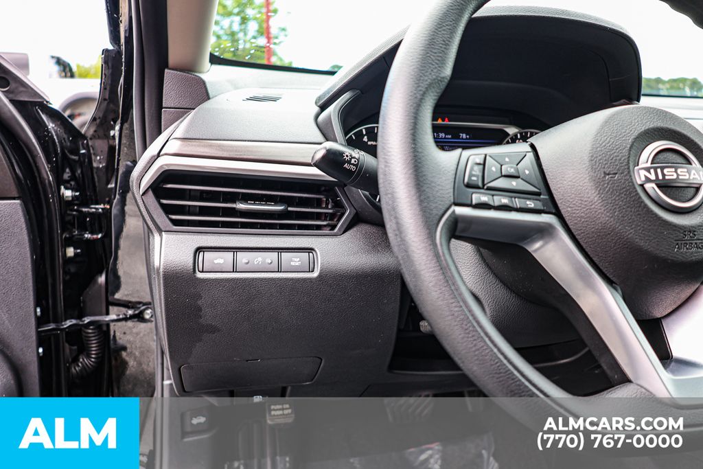 Used 2025 Black Nissan 2.5 SV image 24