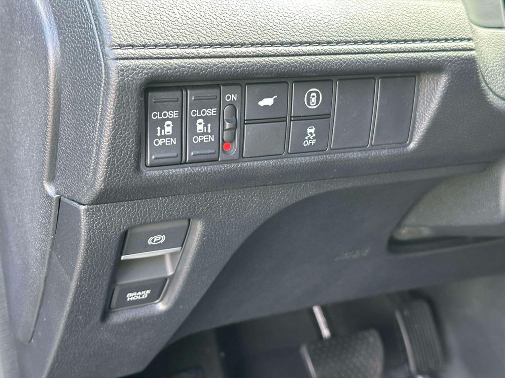 Used 2023 Honda Odyssey Van