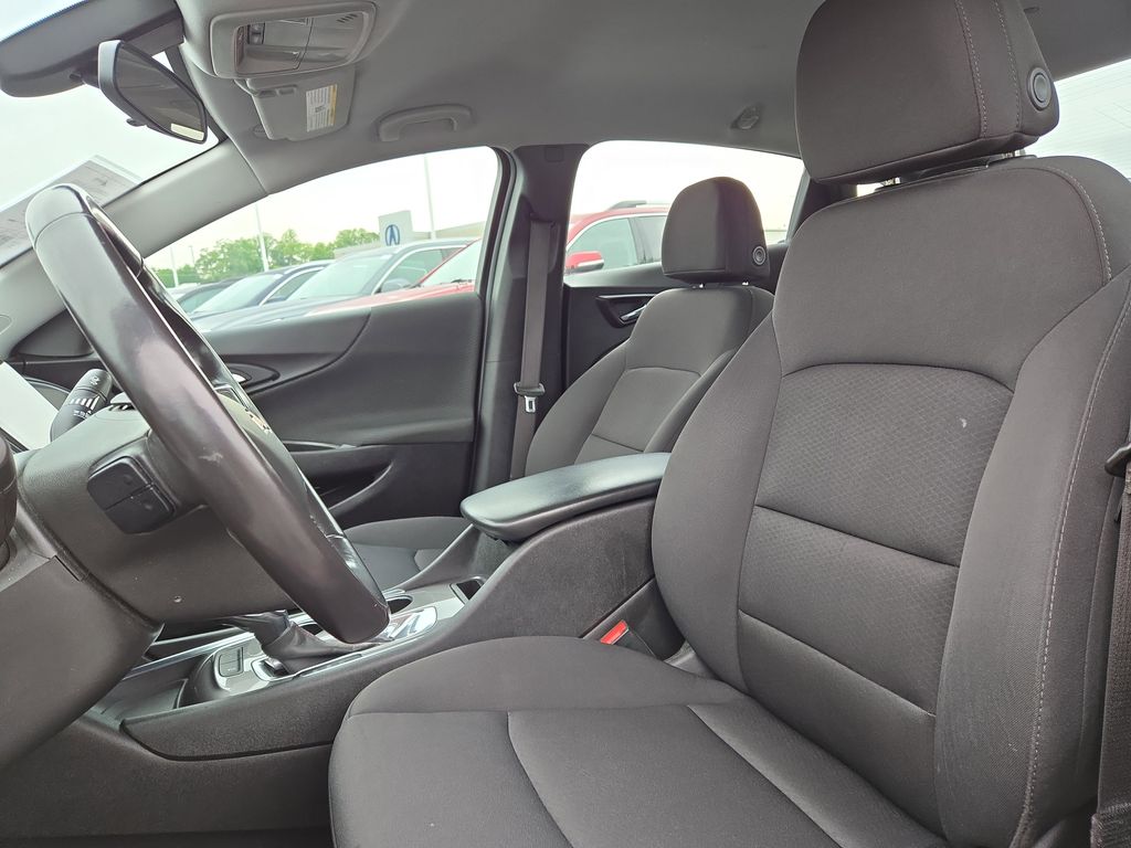 Used 2021 Chevrolet Malibu For Sale in Fort Wayne, IN