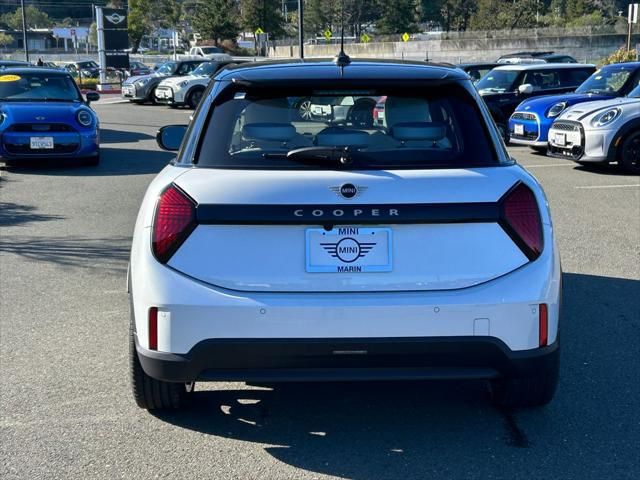 Thumbnail: 2026 MINI Cooper - 4