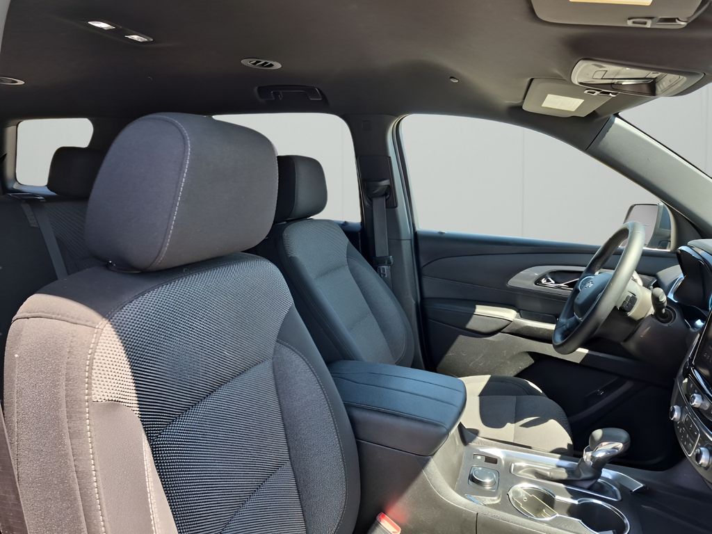 Used Car 2023 Chevrolet Traverse  Lt For Sale Under $30,000 In Austin, Texas