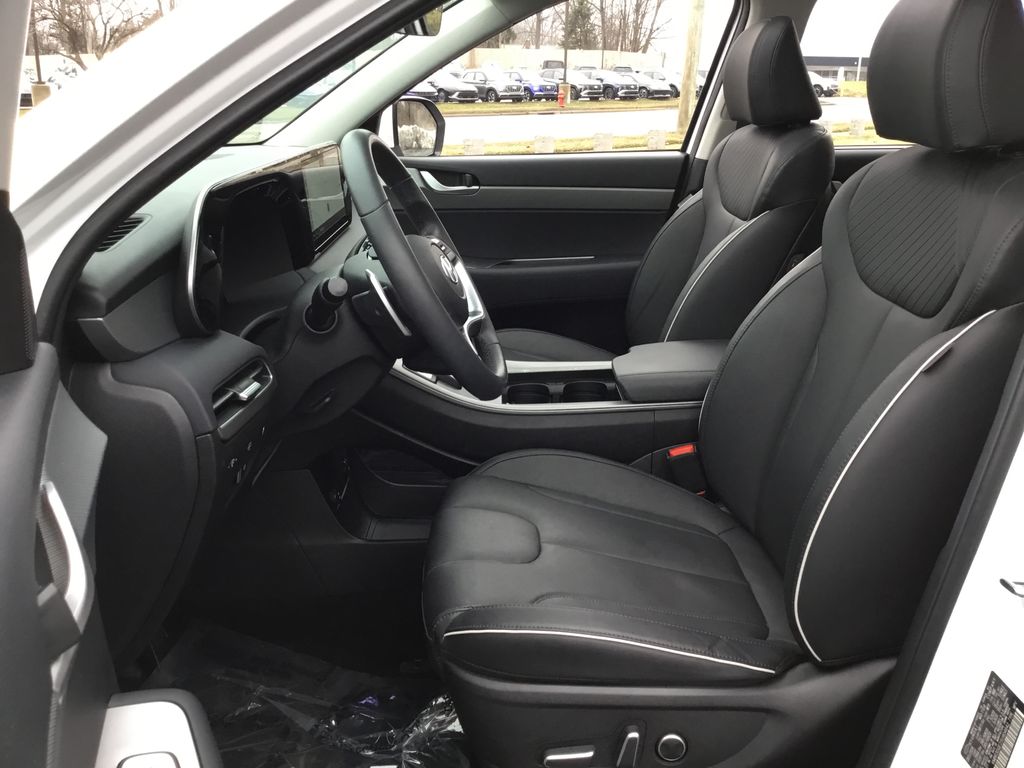 Thumbnail: 2025 Hyundai Palisade - 14