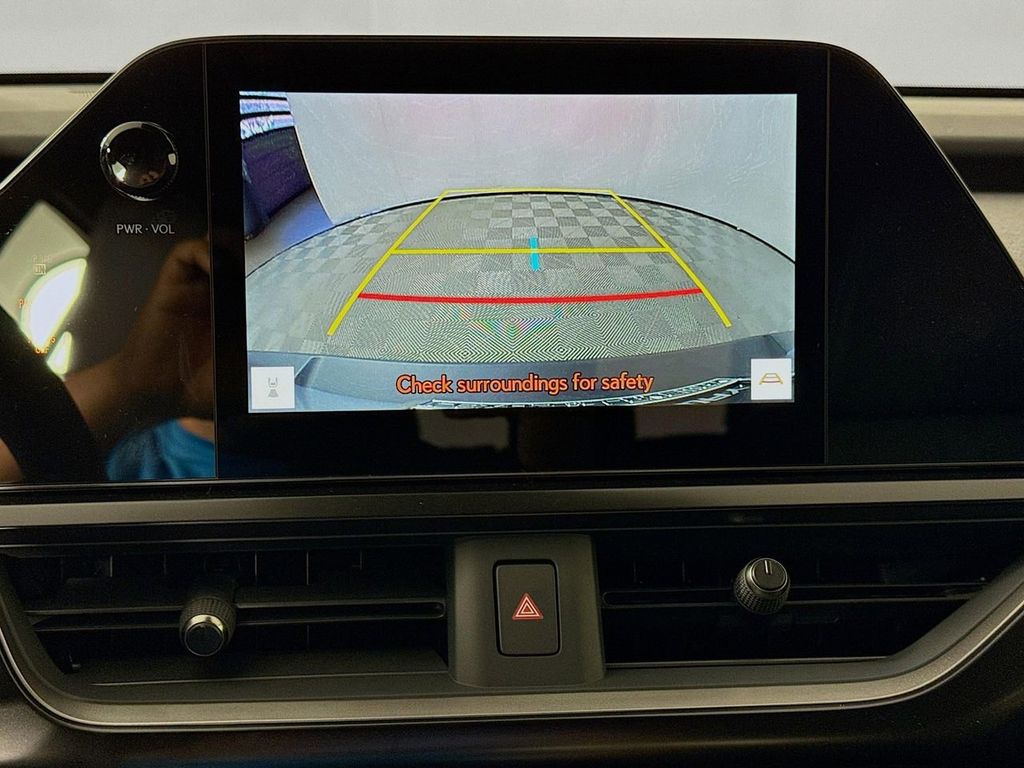 Thumbnail: 2025 Lexus UX - 13