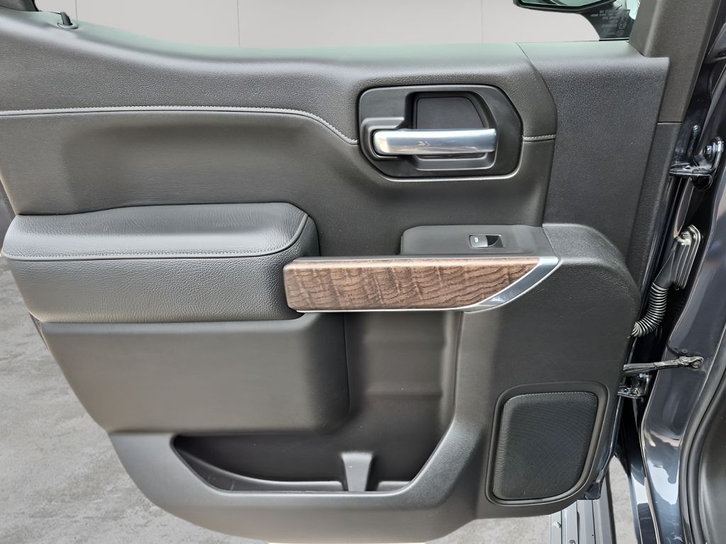 Used 2021 Blue GMC Denali image 17