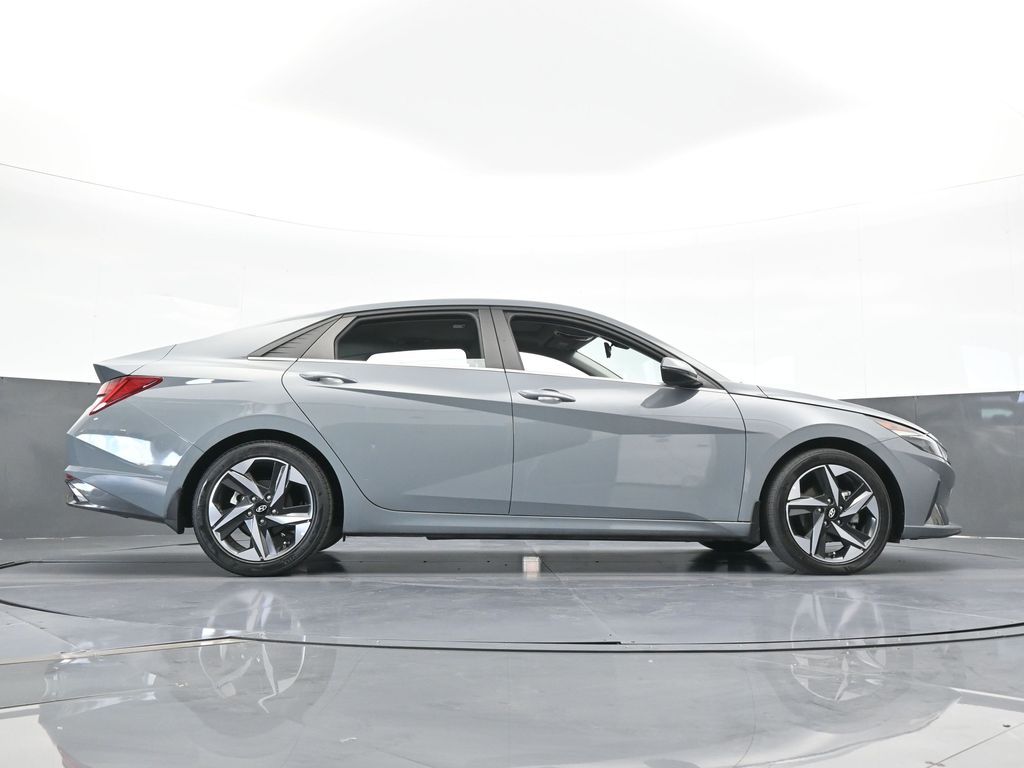 Used 2022 Electric Shadow Hyundai SEL image 56