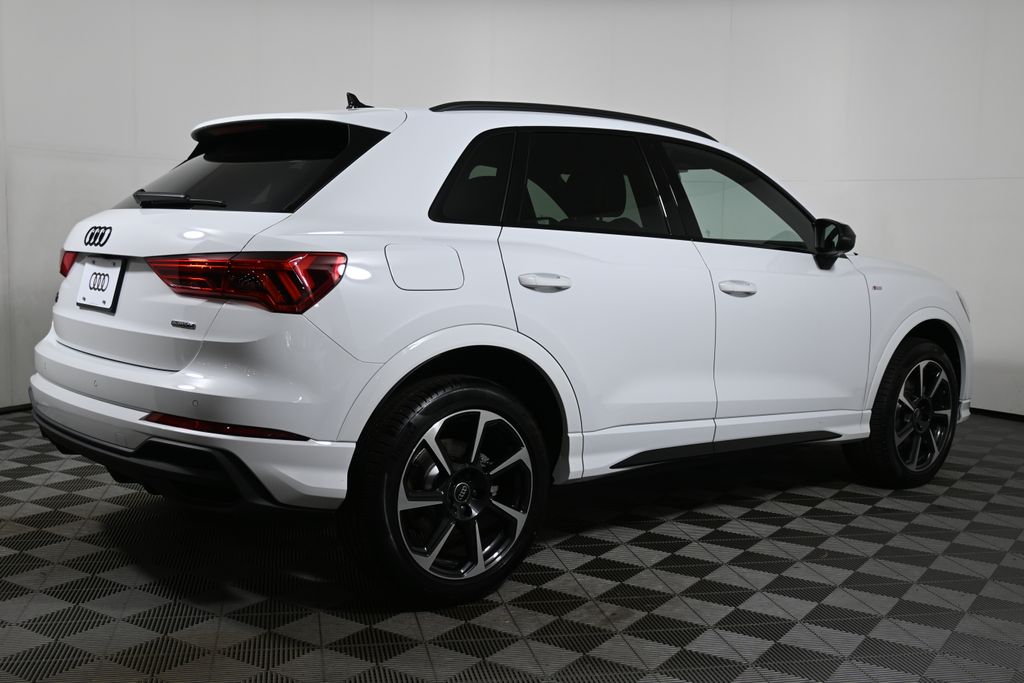 Thumbnail: 2025 Audi Q3 - 7