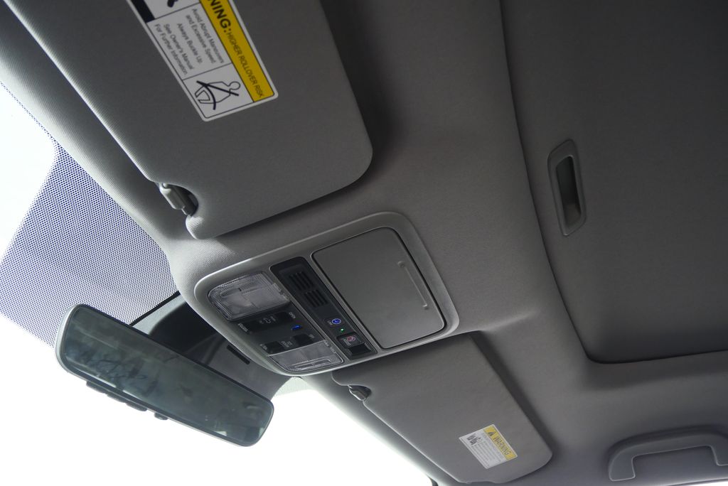 Thumbnail: 2022 Honda Pilot - 16